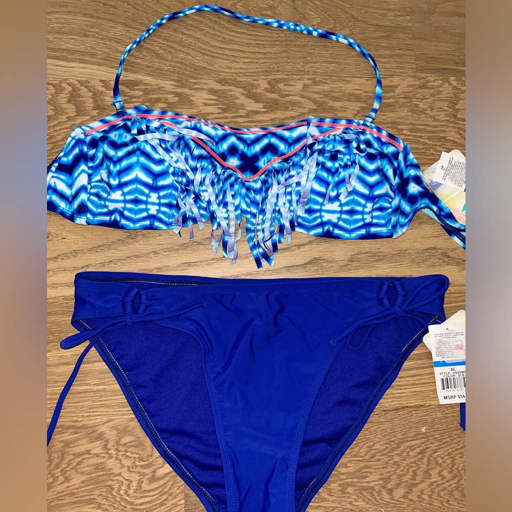 Juniors Hobie 2 piece swimsuit size XL NEW